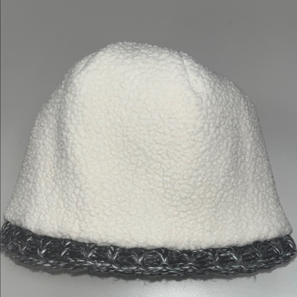 Columbia Black and Gray Knit Beanie Mens or womens OS / preowned - Picture 5 of 8